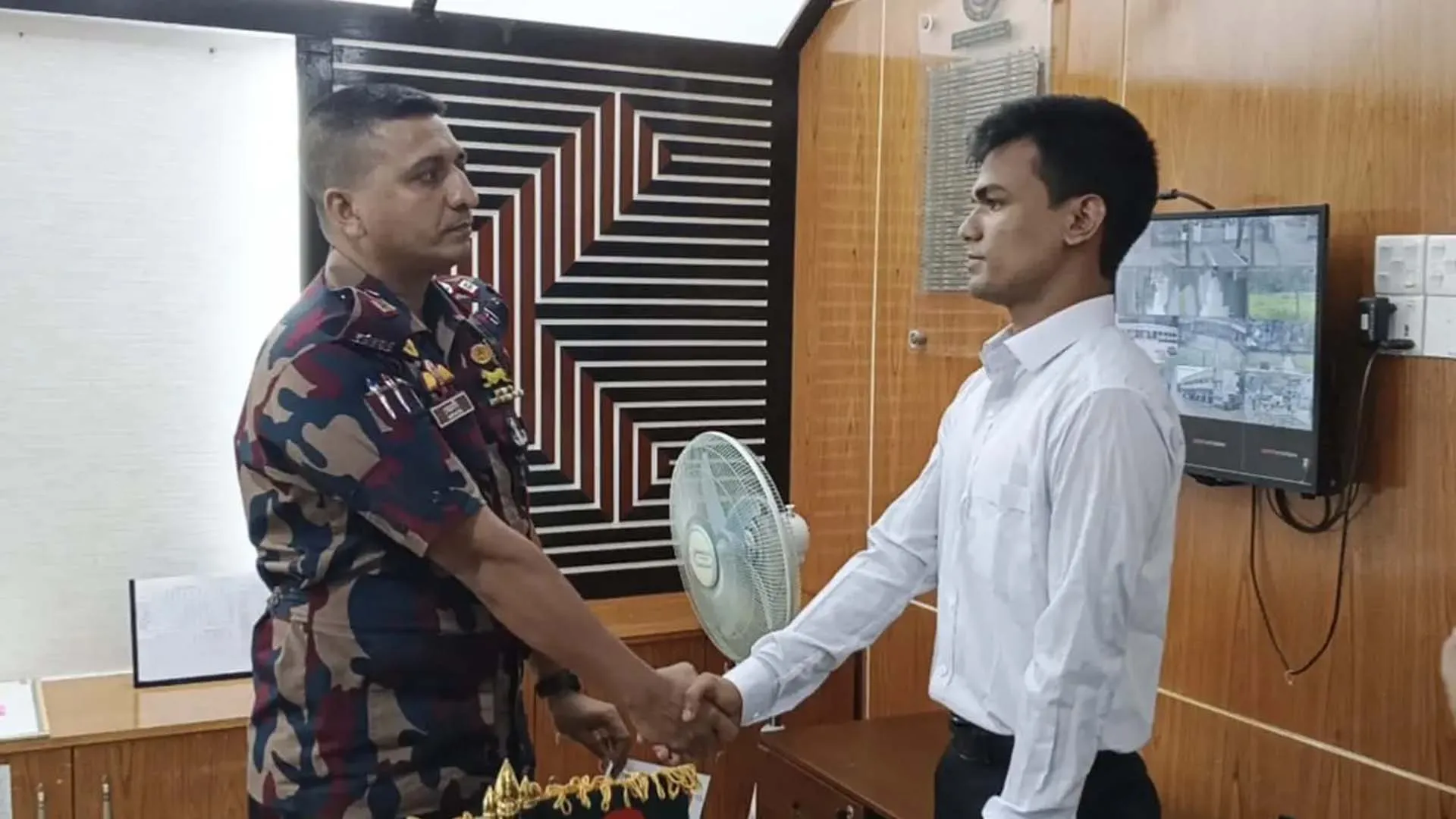 বিজিবিতে চাকরি পেলেন সেই ফেলানীর ভাই